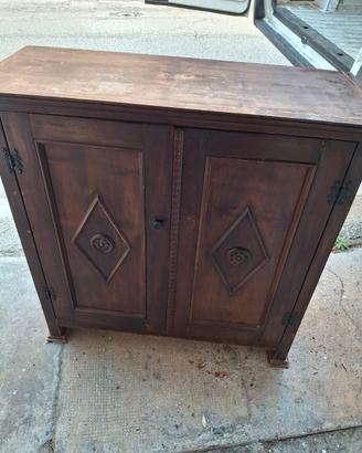 credenza antica 