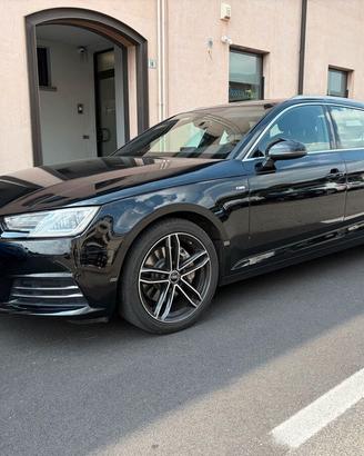 Audi A4 Avant 2.0 tdi Business Sport 190cv s-troni