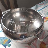 scolapasta grande in acciaio inox