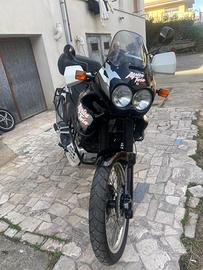 Leggendaria Honda Africa twin 750