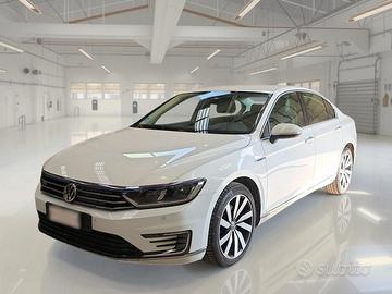 VOLKSWAGEN PASSAT 1.4 TSI DSG GTE 4 PORTE BERLINA