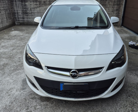 Opel Astra sw 1.4. 140 CV turbo benzina/GPL