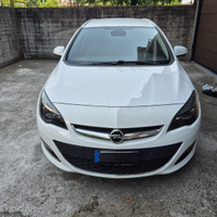 Opel Astra sw 1.4. 140 CV turbo benzina/GPL