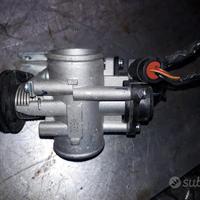 Benelli BN 125 : farfallato centralina iniettore