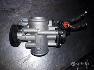 Benelli BN 125 : farfallato centralina iniettore