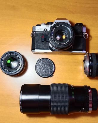 FOTOCAMERA REFLEX OLIMPUS OM10