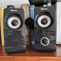 Altoparlanti Trust 2.0
