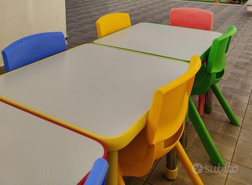 10 tavoli e 38 sedie