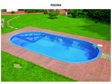 Piscina in vetroresina monoblocco