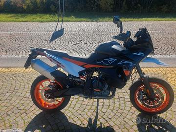 KTM 890 SMT