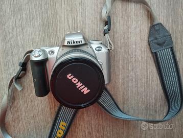 Reflex Nikon f55 in buone condizioni