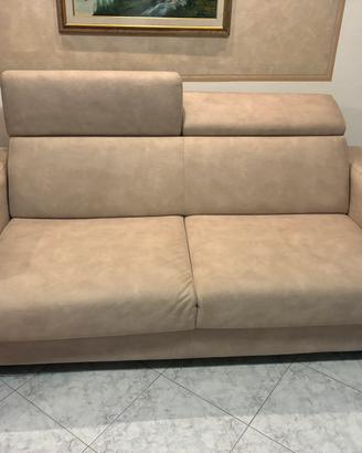 Divano tre posti