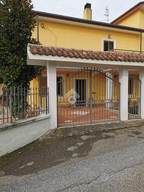4 LOCALI A ALATRI