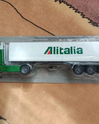 Camion Alitalia 1.88 Italeri