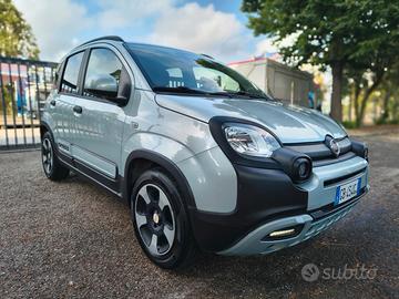 Fiat Panda cross hibrid LAUNCH EDITION