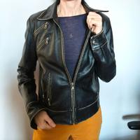 Giacca di pelle corta, modello Chiodo