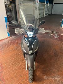 Kymco People 150