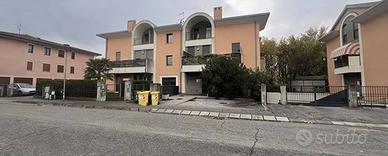 Immobile in asta di 57 m² con 4 locali e box auto 