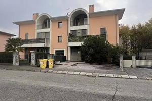 Immobile in asta di 57 m² con 4 locali e box auto 