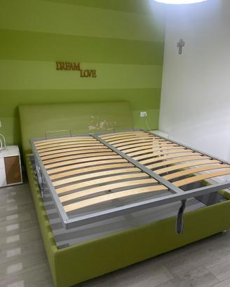 letto matrimoniale senza materasso.