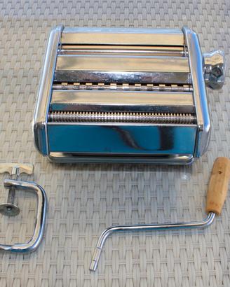 Impastatrice Manuale OMC Ampia mod. 150 Lusso