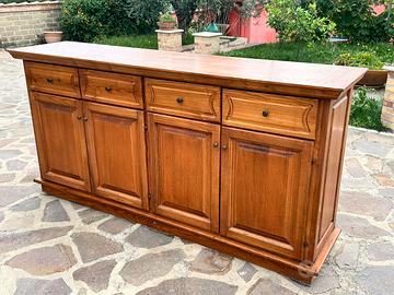 Mobile in legno di alta qualità