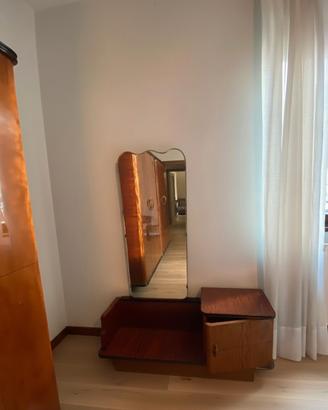 mobile per corridoio o camera da letto specchio