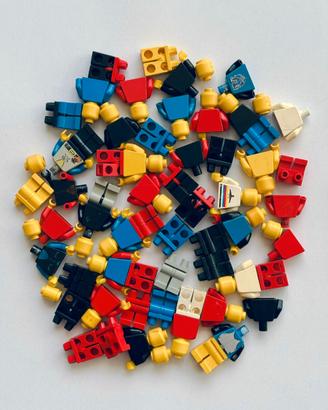 Lotto LEGO vintage 31 busti 26 gambe 25 teste