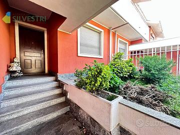 Villetta a schiera di 225 m² con 4 locali e box au