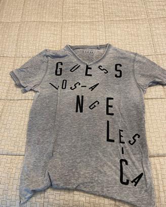 T-shirt maschile marca Guess taglia 50