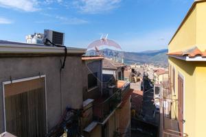 Casa Indipendente - Bronte