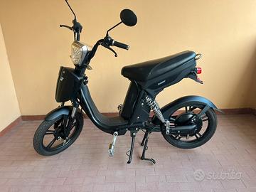 Scooter elettrico bici ztech elettrica