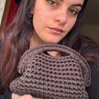 Borsa clutch marrone scuro uncinetto con tracolla