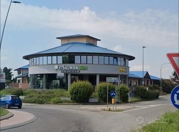 Esclusivo e strategico immobile commerciale