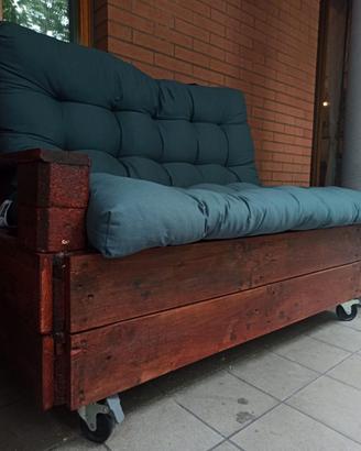 Panca in pallet artigianale fatta a mano