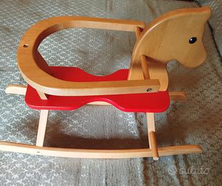 cavallo a dondolo foppapedretti in legno 
