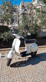 Piaggio Vespa 50 Special (V5B3) - 1984