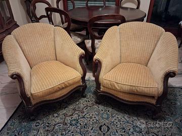 divano e due  poltrone in Barocchetto 