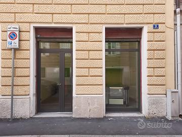 Vendita locale d'affari in via Antonio Canova, 9