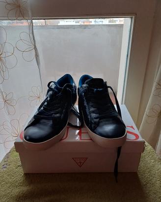 Sneaker Guess