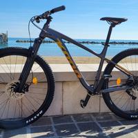 MTB hardtail Kona Lava Dome