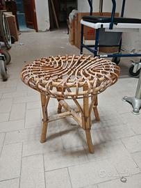 Sgabello in bambù