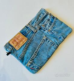 Pochette Upcycled Levi’s 501 Vintage – Pezzo Unico