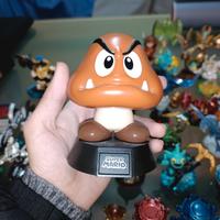 Action Figure Super Mario - Goomba