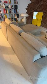 Divano con chaise longue