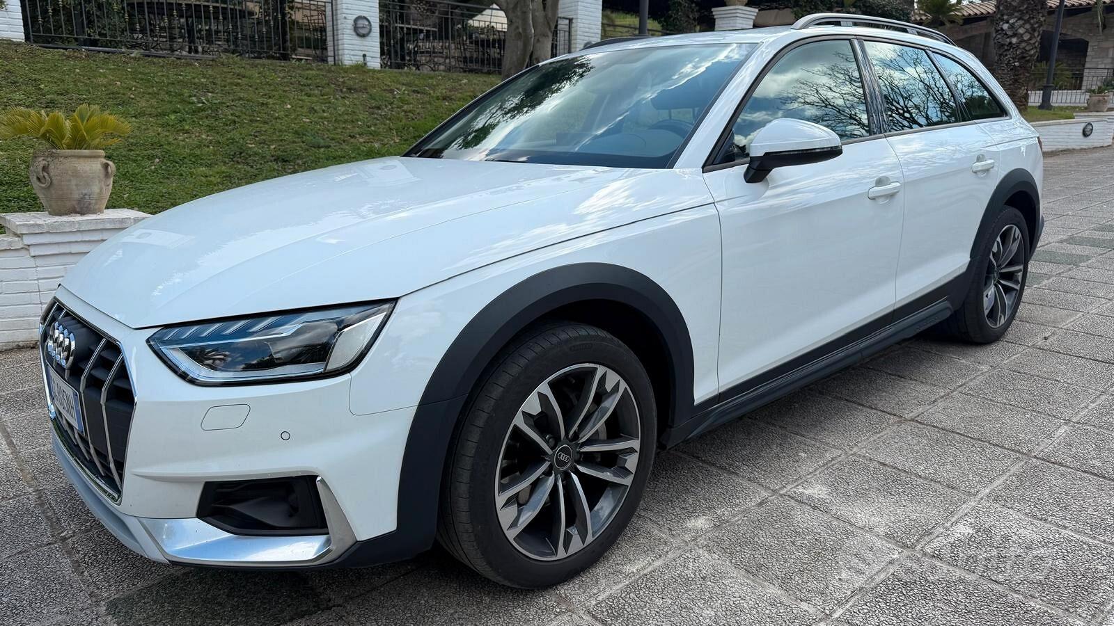 Audi A4 2021 photo 2