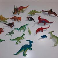 Lotto dinosauri colorati