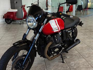 Moto Guzzi V7 II - 2015