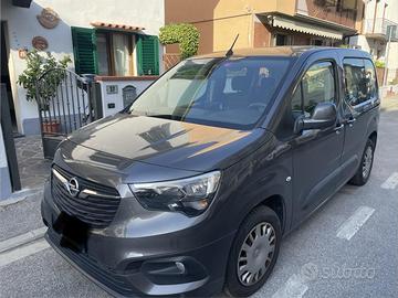 Opel combo 1.2