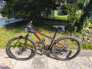 Treck pro caliber carbon/shimano